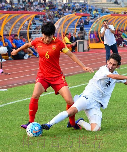 杨丽帽子戏法 中国女足4:1大胜乌兹别克斯坦 杨丽帽子戏法 中国女足4:1大胜乌兹别克斯坦